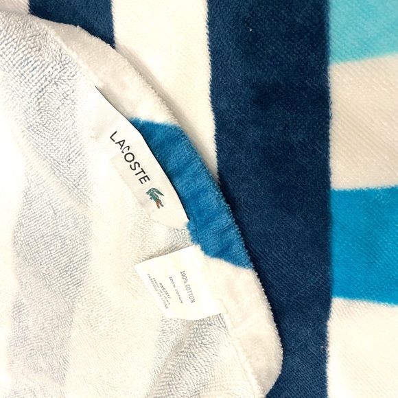 LACOSTE Beach Cotton Towel - Picture 4 of 4